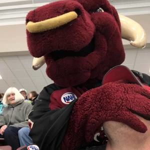 Meet your Posher, Derrick